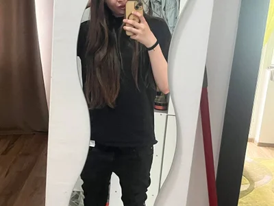Scarlettnora Female Whiteteens Cam Nude