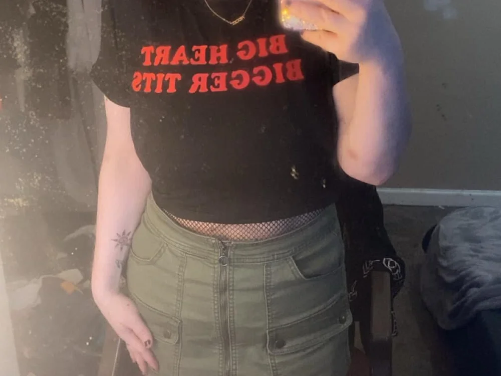 lunastatic's Offline XXX Chat