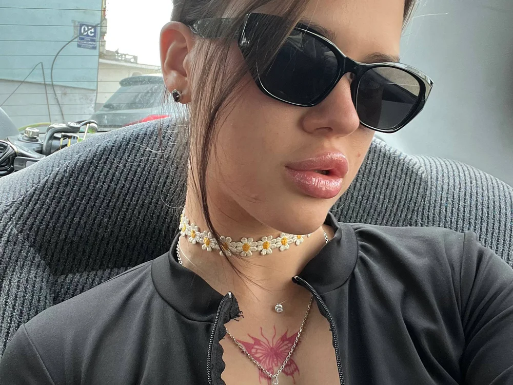 SarahHunnye: офлайн-секс-чат