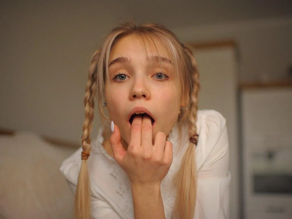 Babyfromtheforest's Offline XXX Chat