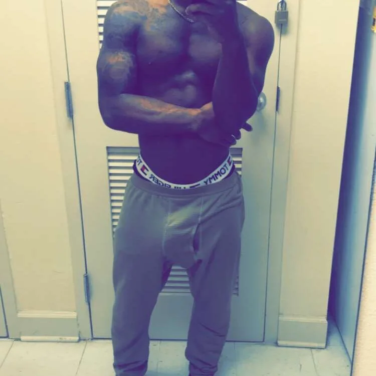 دردشة Deeblack02 الجنسية دون اتصال