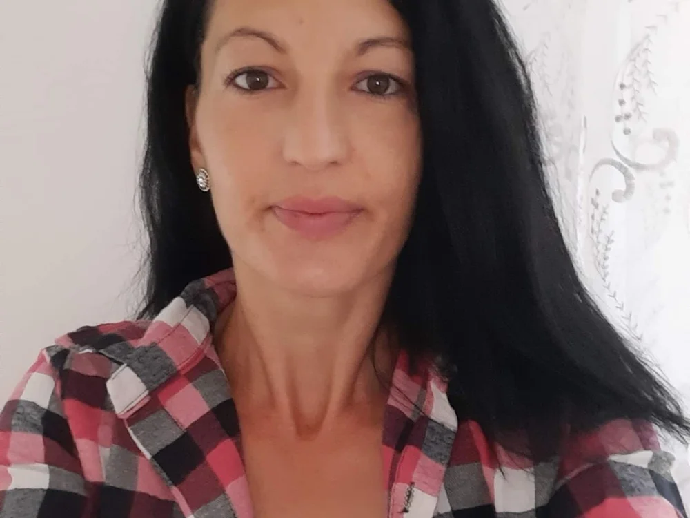 Ingrid18's Offline XXX Chat