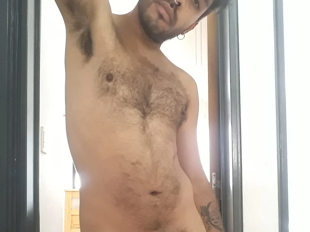 reb3lrams3s' Offline XXX Chat