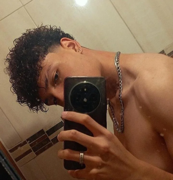 GOMEZZ_07 offline XXX-chatje