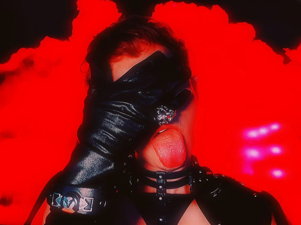 Conny_777's Offline XXX Chat