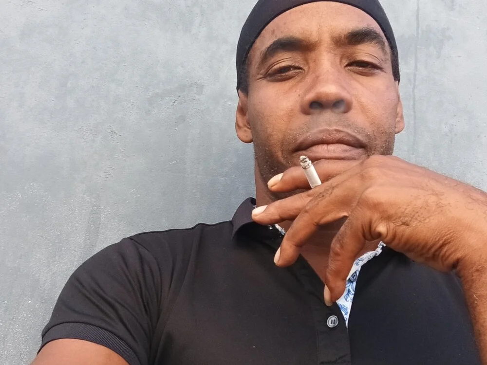 xnegro Adlı Modelin Çevrimdışı XXX Sohbeti