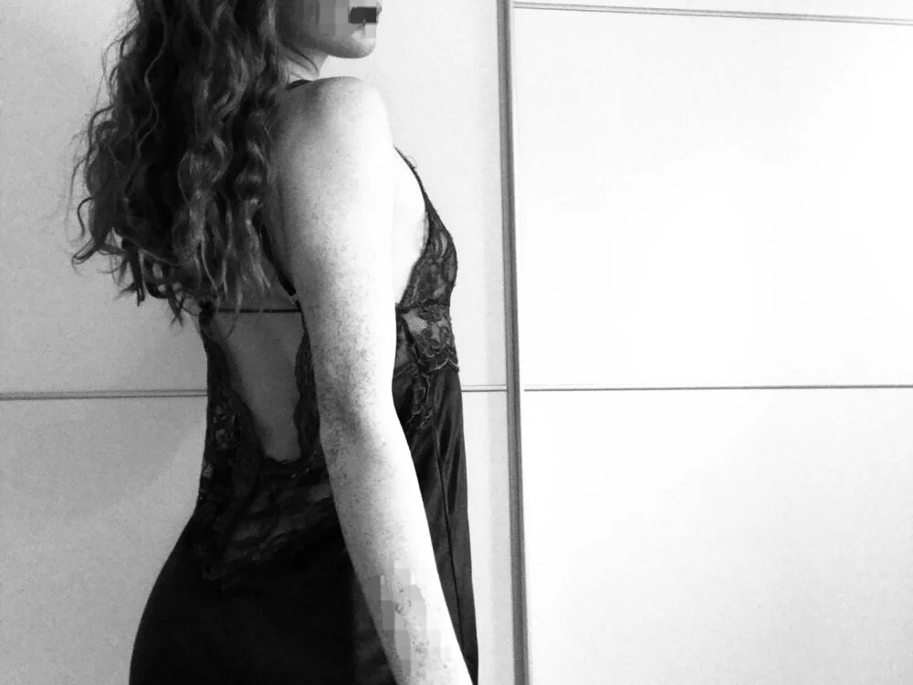 Chiara-Voss 離線 XXX 聊天