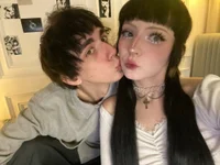 Model midnight_memories