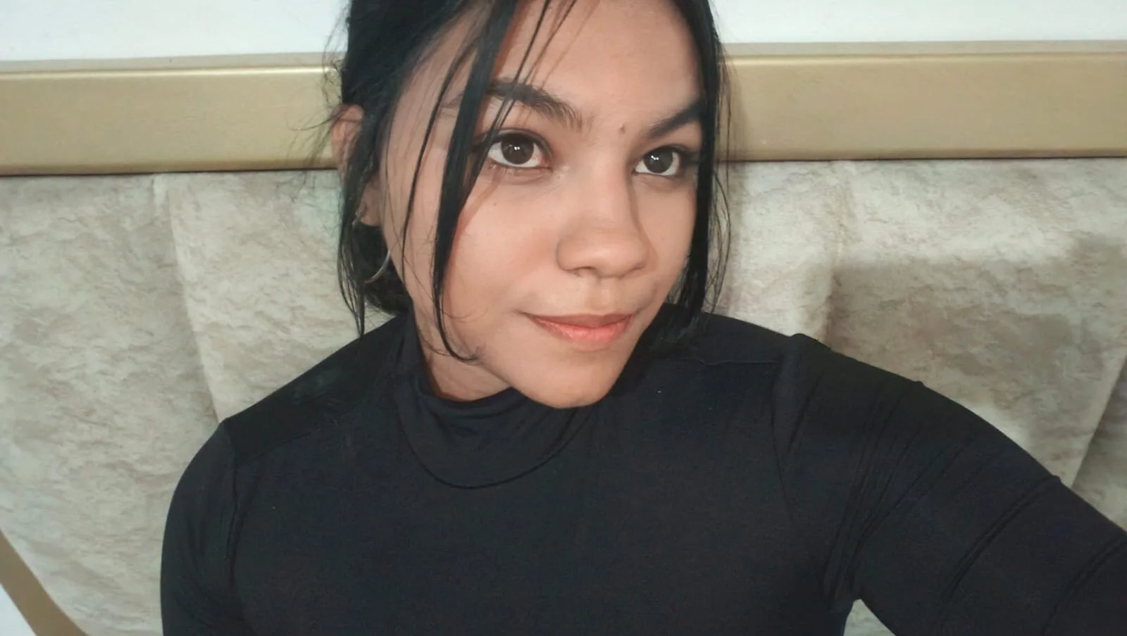 naomy_ruiz_ cover photo