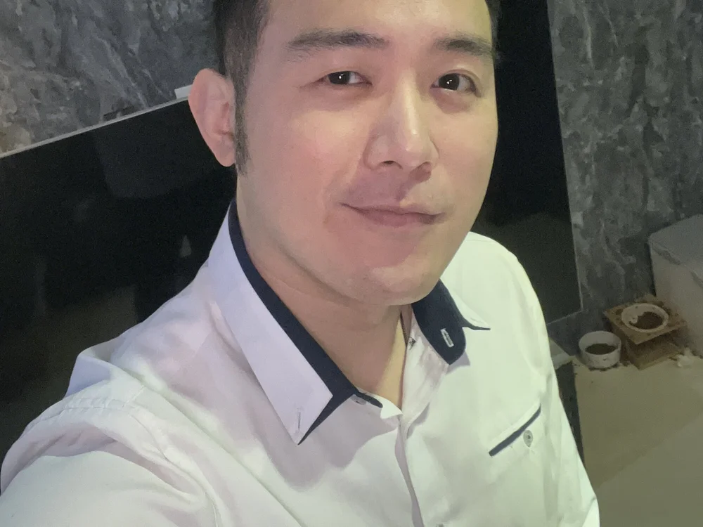 andy8889's Offline Chat Room
