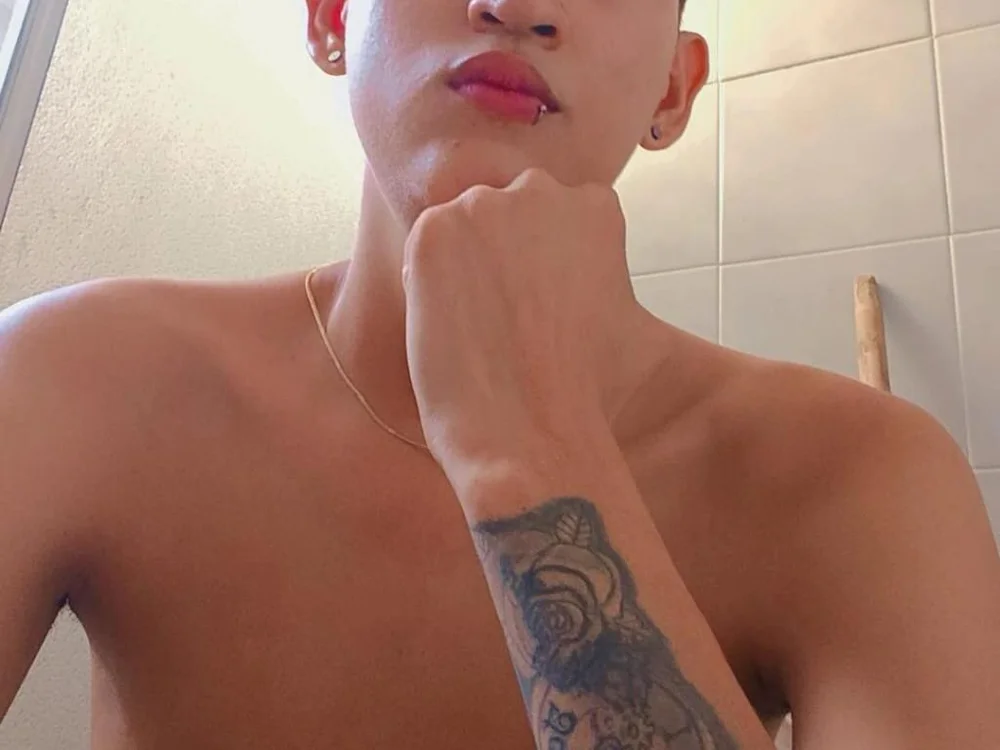 bryan_cum23 offline chatrum