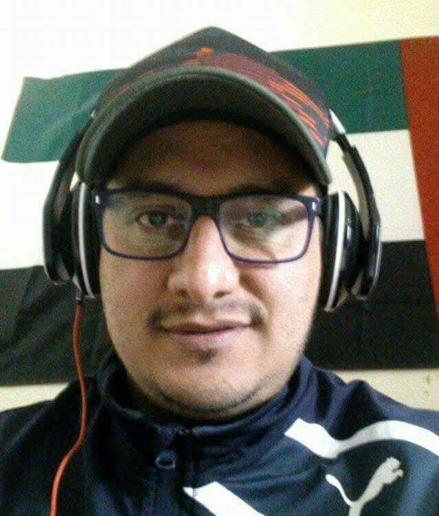 helmazo81's Offline Chat Room