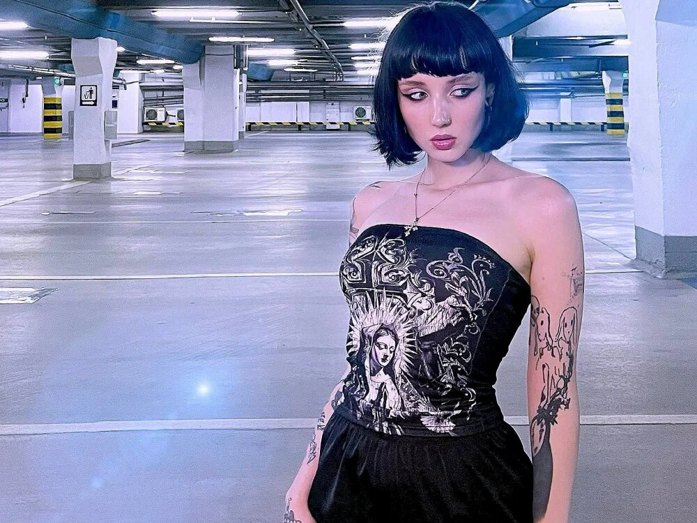 lady_nomercy Adlı Modelin Çevrimdışı XXX Sohbeti