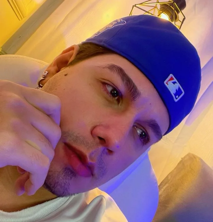 BossBobX Chat XXX Ngoại tuyến