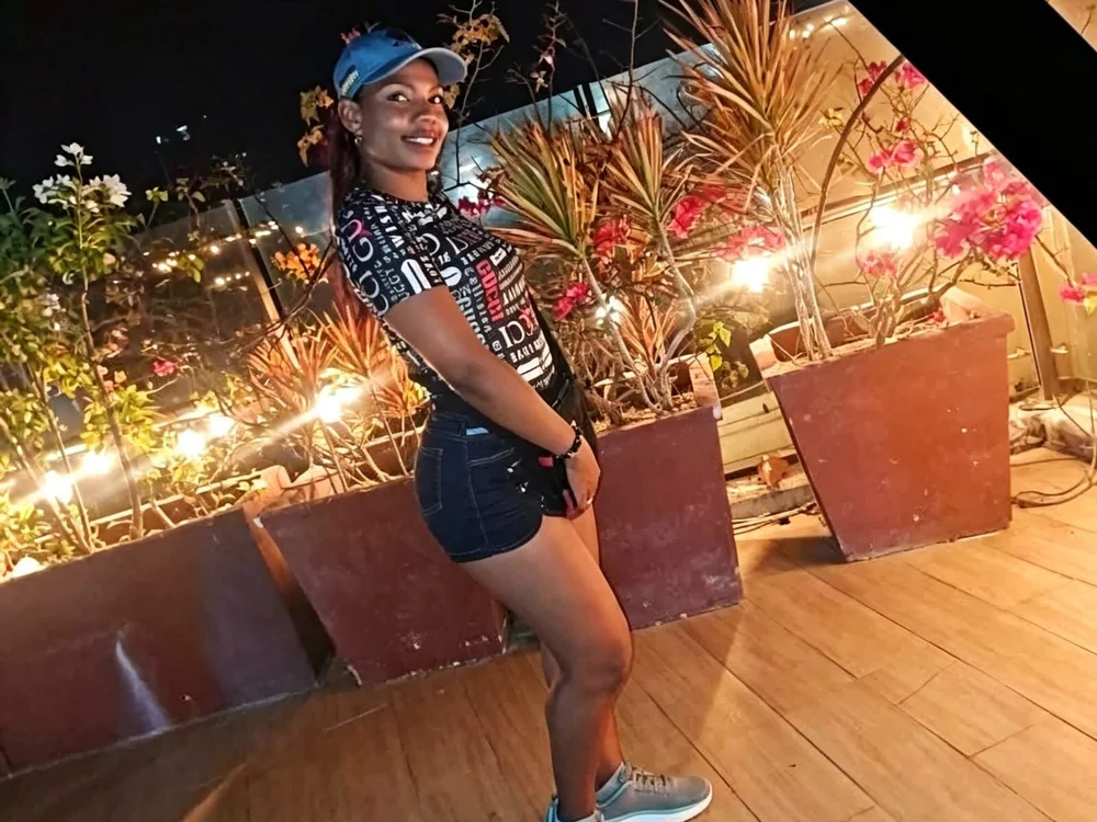 emaluna26 Chat XXX offline