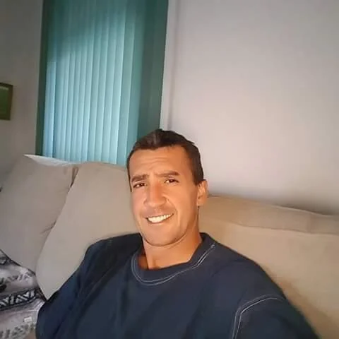 mdcfyi009's Offline Chat Room