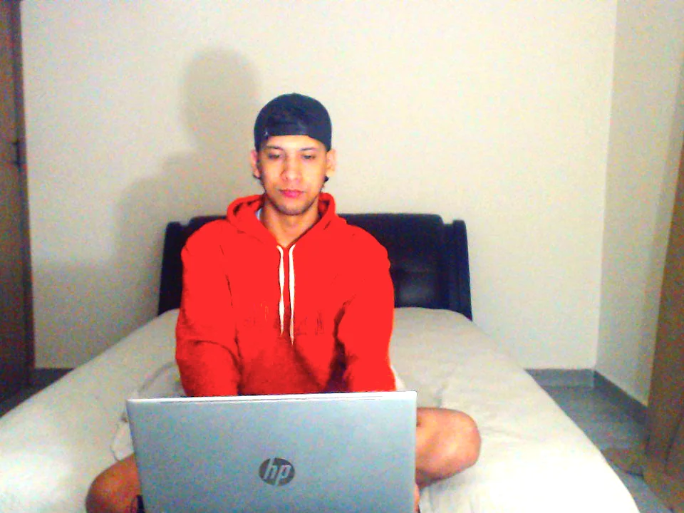 bladetrinityn Chat XXX Ngoại tuyến