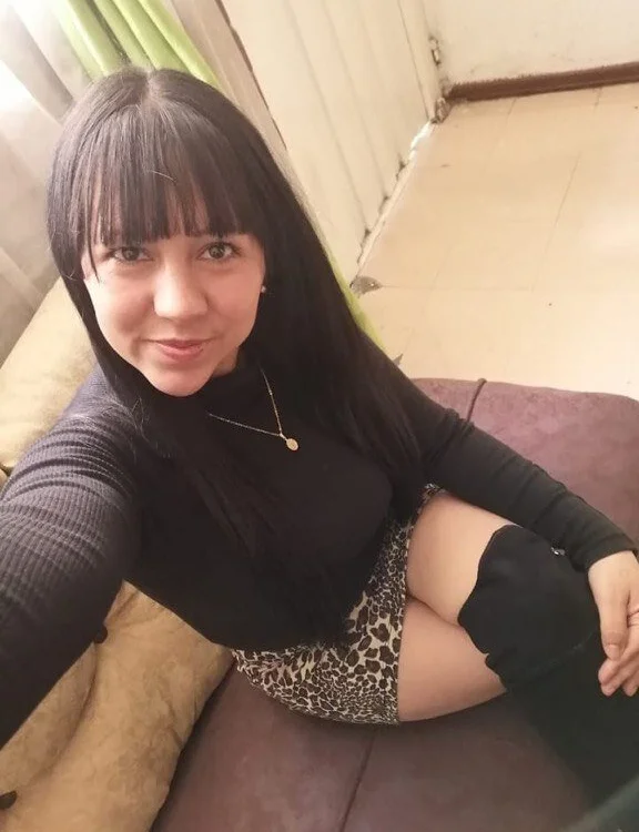 Slut_Milf's Offline Chat Room