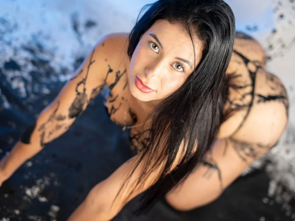 Roxana-tylor's Offline XXX Chat