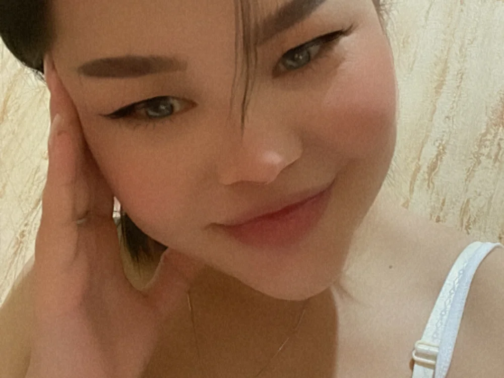 lady_viv offline chatrum