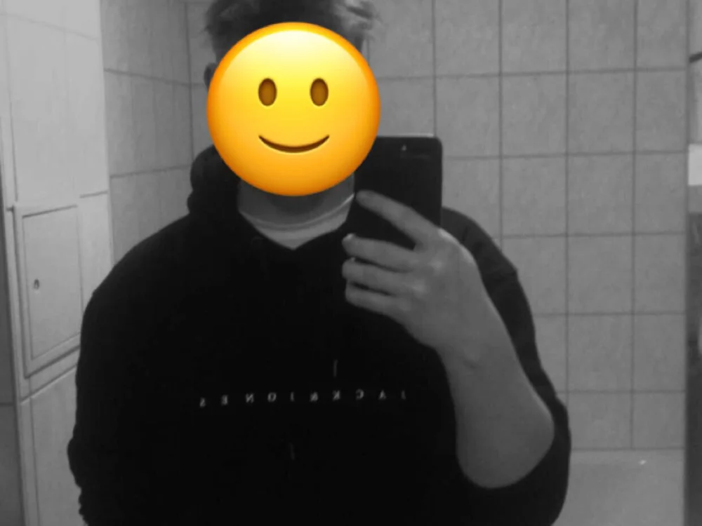 lennox00827 離線 XXX 聊天