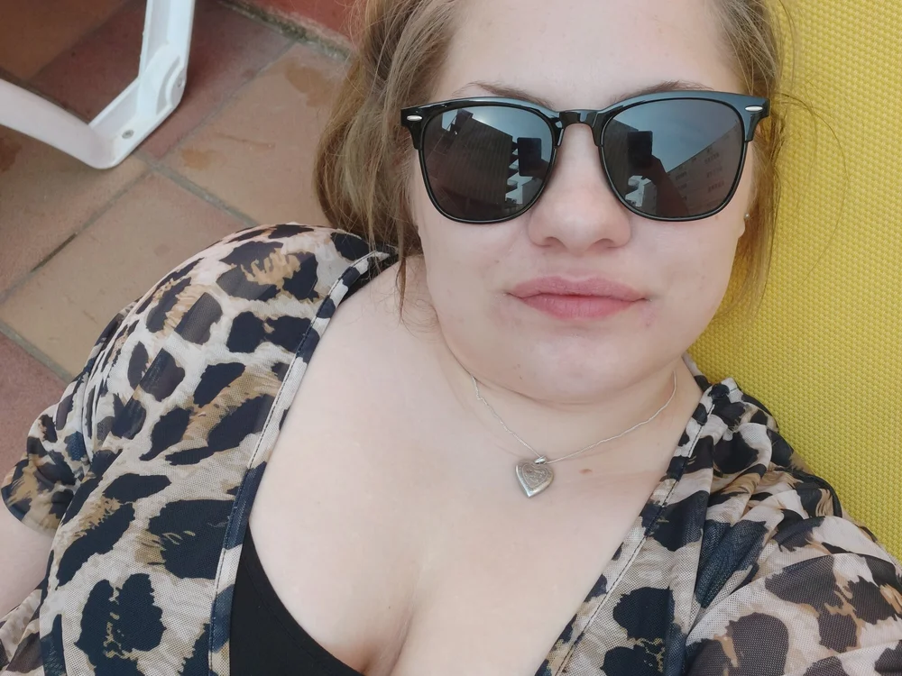 Verity_Valentine_X offline chatrum