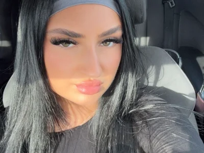 GiaWhiteUKx - Girl 