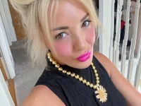 Horny Bonnie Blonde