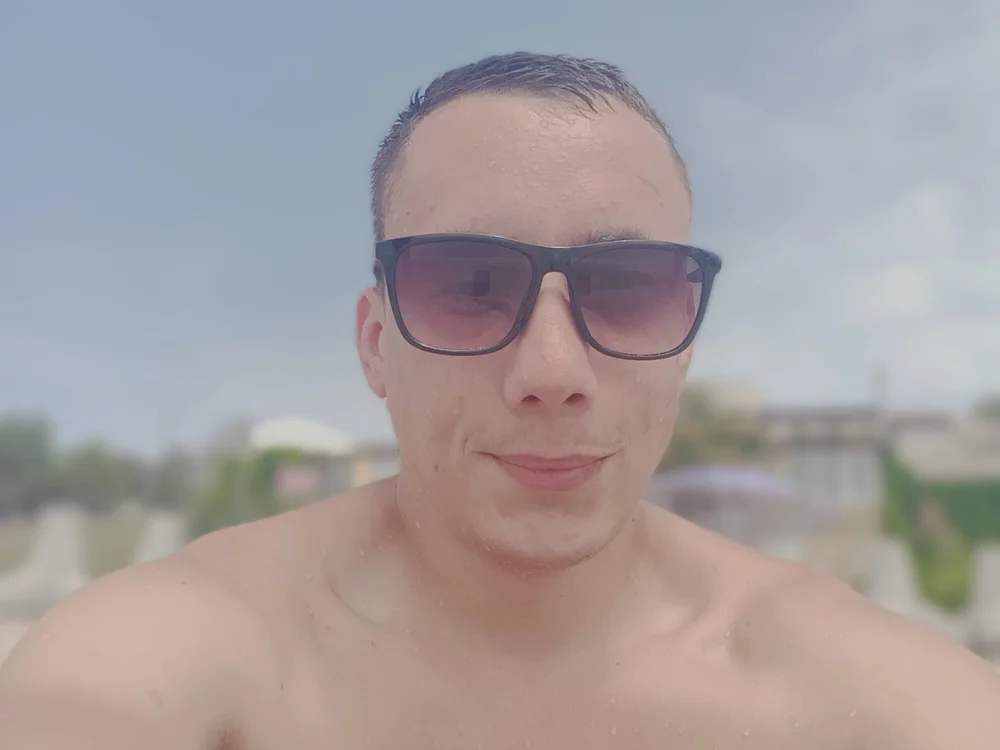 Big_men4422 offline chatrum