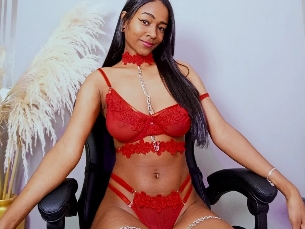 Phoenix__ Adlı Modelin Çevrimdışı XXX Sohbeti