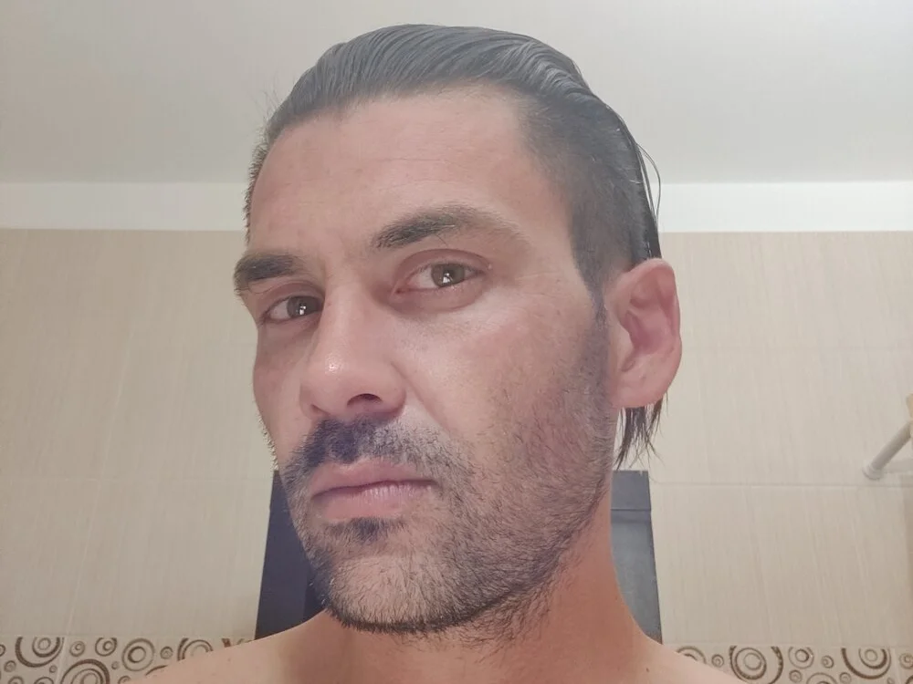 Profe555's Offline XXX Chat