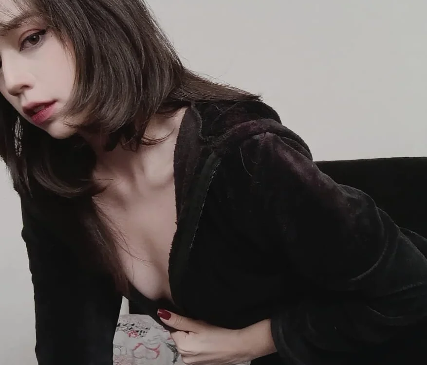 EvelineSinclair's Offline XXX Chat