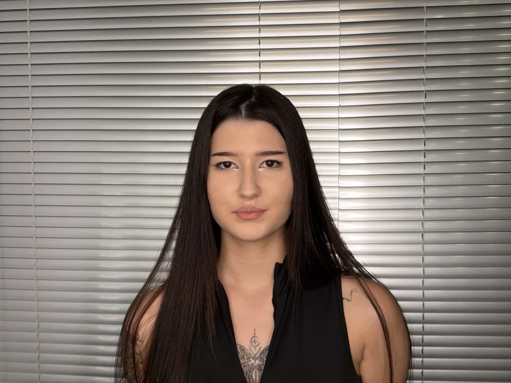 SimoneHermance's Offline XXX Chat