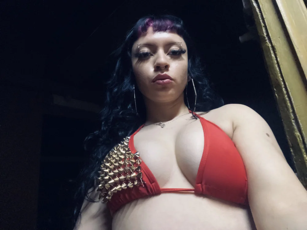 gatadulce44's Offline XXX Chat
