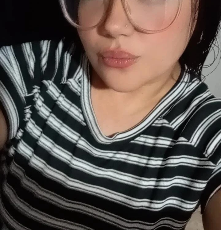 LaColoFree69 Chat XXX Ngoại tuyến