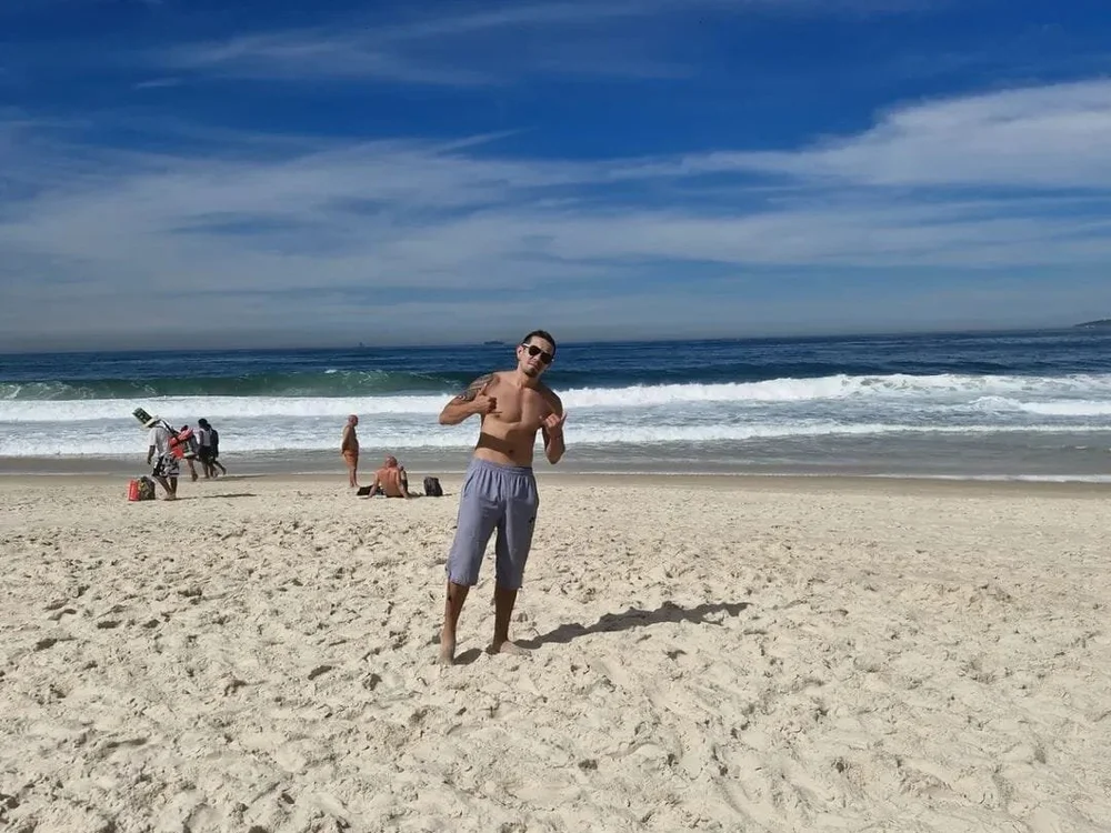 Tomy_bigcock offline chatrum
