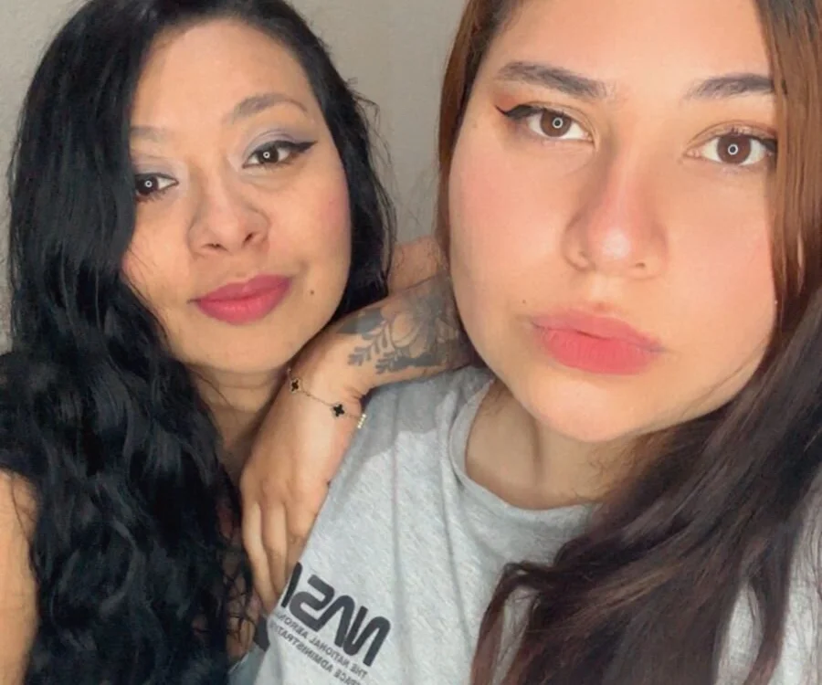 Hanna_Lincy Offline XXX-Chat