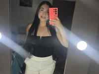 zhara-valencia's webcam live show