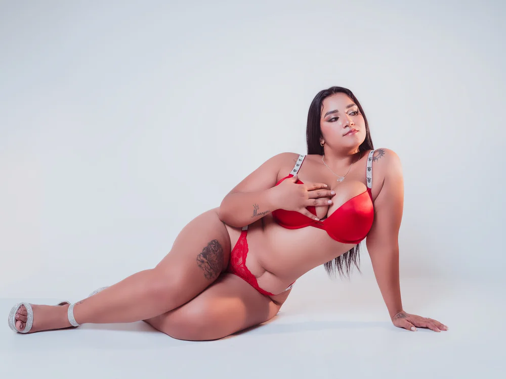 SofiaMonett's Offline XXX Chat