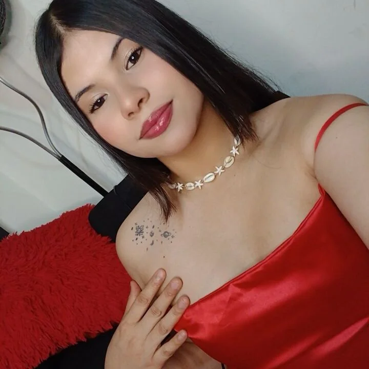 Offline XXX chat VelvetSirenLight