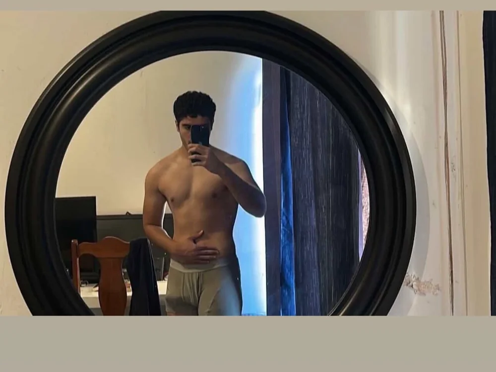 Leoncitooo987's Offline XXX Chat