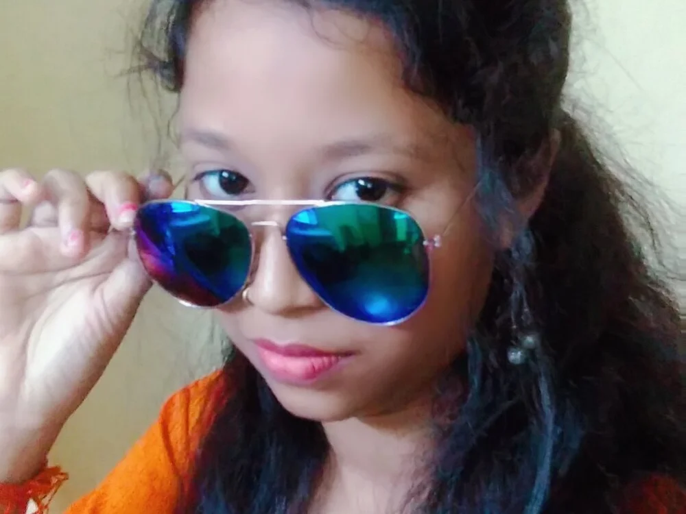 Anuhot20's Offline XXX Chat