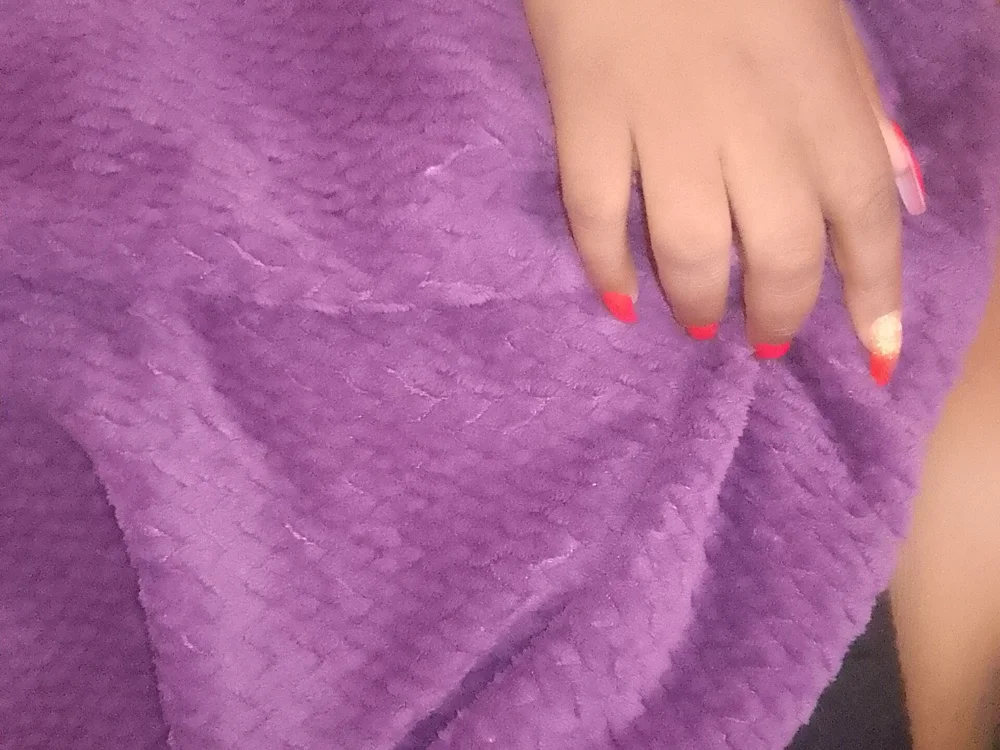 SquitBella Adlı Modelin Çevrimdışı Sohbet Odası
