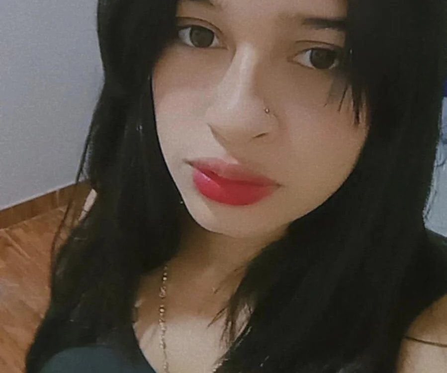 meliza_a's Offline Chat Room
