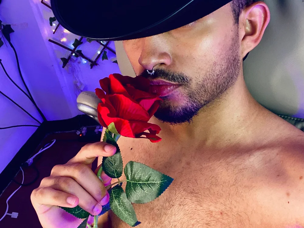 Im_miguel0 Obrolan XXX Offline
