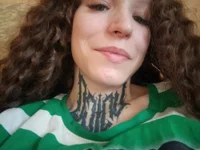 alicealiceW Chat Room offline