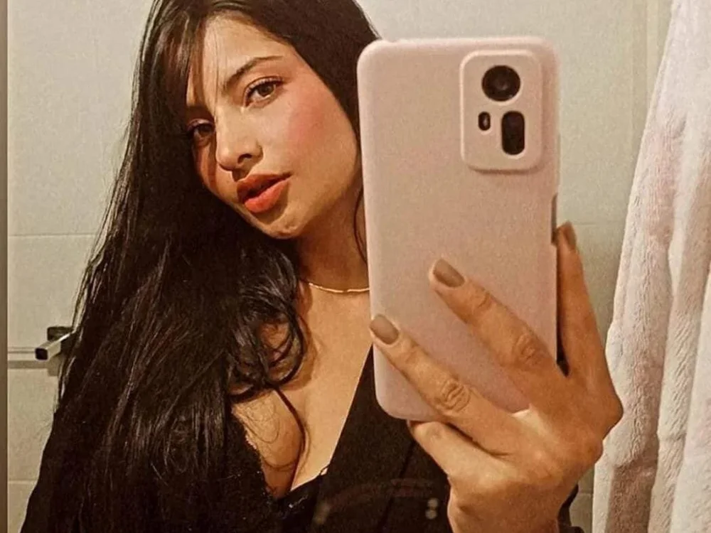 Candyy_Aurora offline chatrum