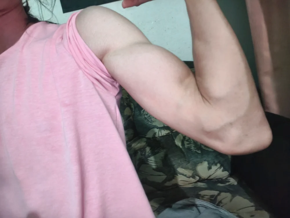 Tachito_56n Offline XXX chat