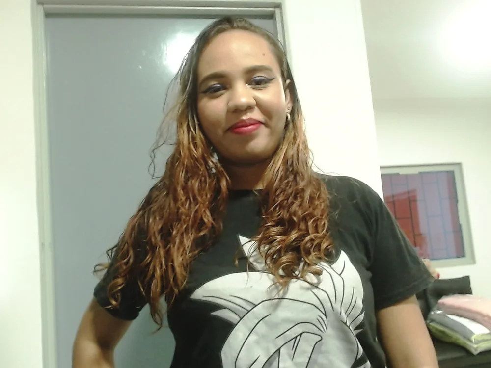 Mia_lazuli's Offline XXX Chat