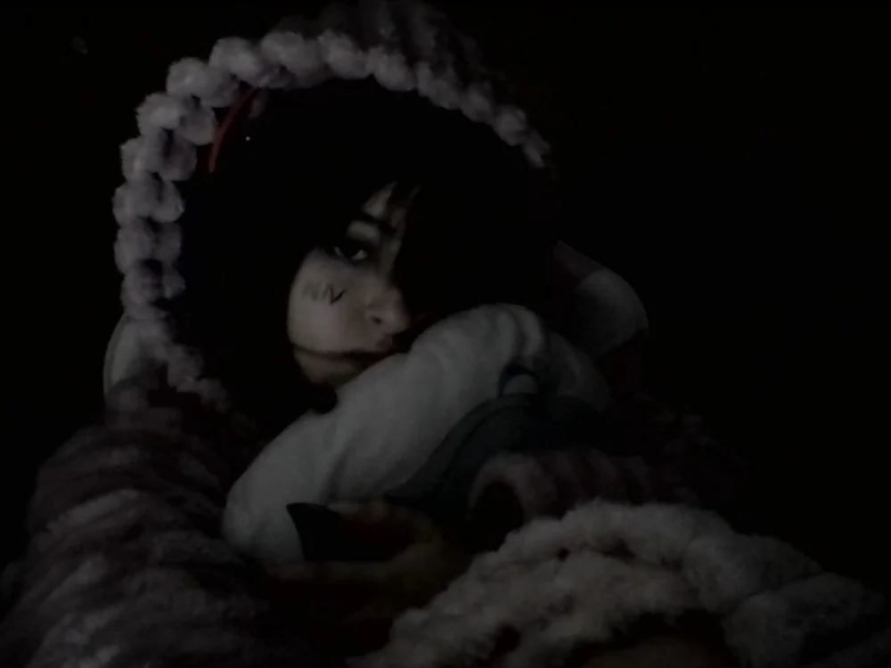 bunnyhoneylovehands' Offline Chat Room